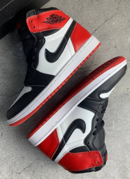 Кроссовки Nike Air Jordan 1 Mid Black Toe живое фото 1